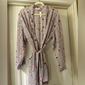 Victoria's Secret Floral Robe:Kimono- Lavender NWT one size